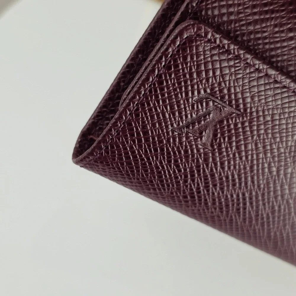 Louis Vuitton Taiga 6 Key Holder Burgundy Wallet